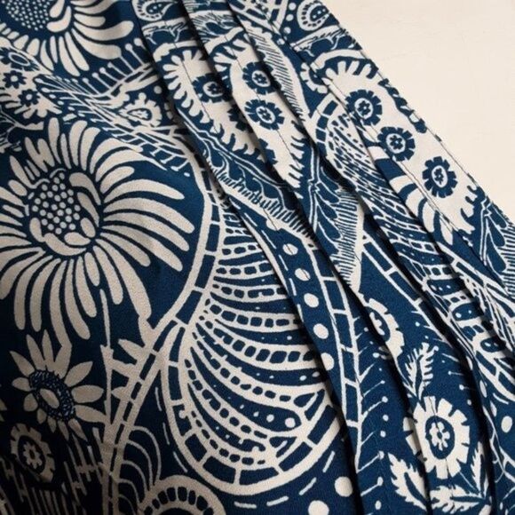 Denim 24/7 Tunic Blue Flower Motif Top Plus size 24W - Picture 10 of 12